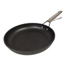 ريسولي مقلاة بلاك بلس 28×28×5.2 سم – مقلاة غير لاصقة من الألمنيوم المصبوب بمقبض ستانلس ستيل صناعة إيطاليا