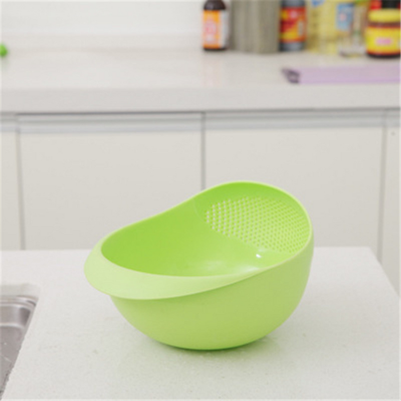 Multi-Function Plastic Mixing and Straining Bowl, Ideal for Kitchen Use - Random Colors