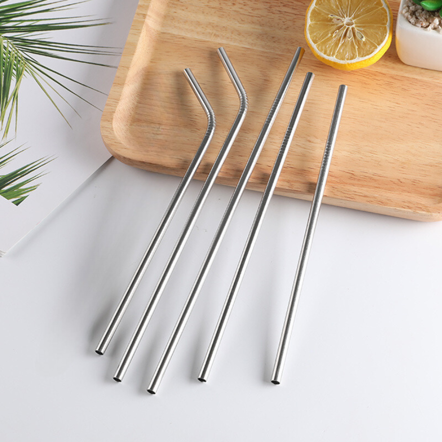 Set of 6 Pieces - Reusable Stainless Steel Drinking Straws Set - Includes Cleaning Brush - Eco-Friendly