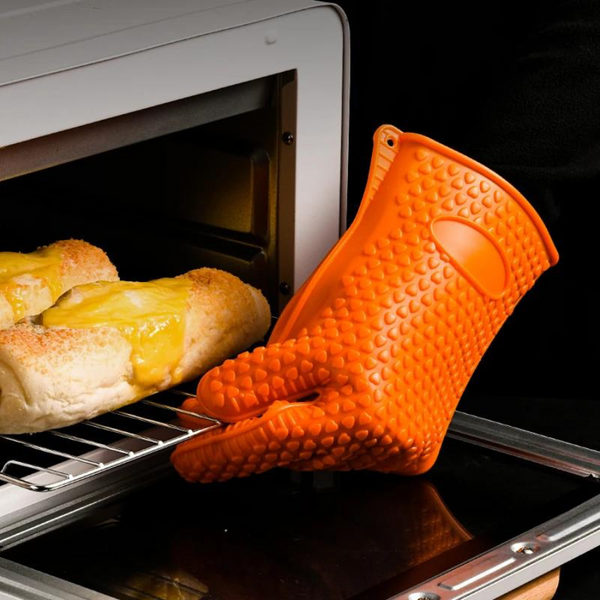 230°C Heat Resistant Silicone Oven Glove - Anti-Slip, Anti-Scalding, Five-Finger Mitt