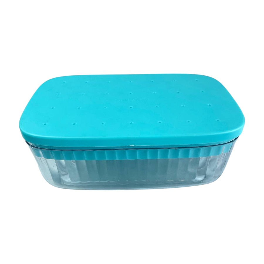 Acrylic ice cube storage box with turquoise lid and matching scoop, perfect for organized freezer use | Cupindy