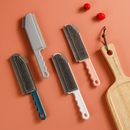 فرشاة تنظيف سيليكون 3 في 1 مع مكشطة وشعيرات ناعمة ومقبض مريح للبقع العنيدة والأسطح المنزلية