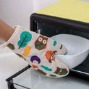 Heatproof mitts with soft lining and colorful patterns for stylish kitchens