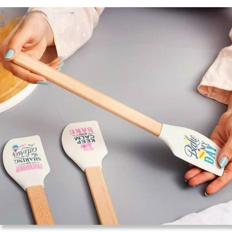 Casasunco Silicone Kitchen Spatula With Wooden Handle SK 1157