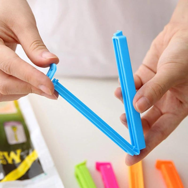 Set of 25 Kitchen Storage Food Snack Seal Sealing Bag Clips (Medium and Large) - Cupindy