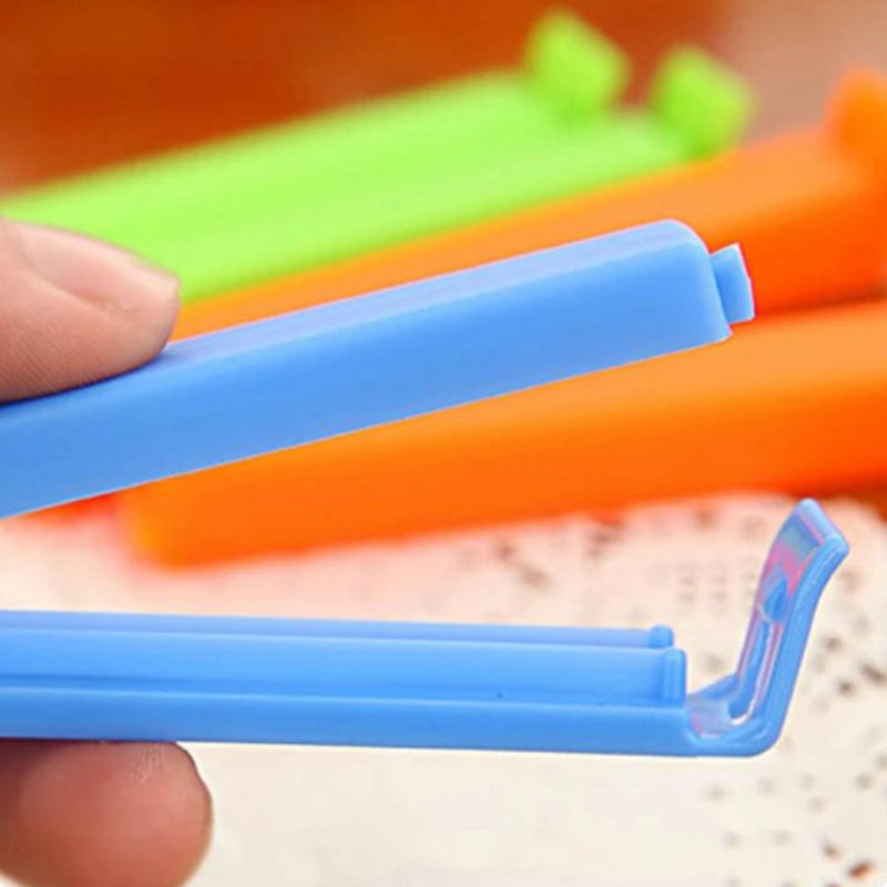 Set of 25 Kitchen Storage Food Snack Seal Sealing Bag Clips (Medium and Large) - Cupindy